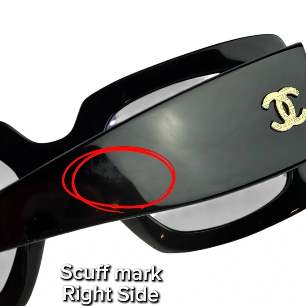 CHANEL RECTANGLE SUNGLASSES Acetate, Black & Gold - Lens Gray, Gradient